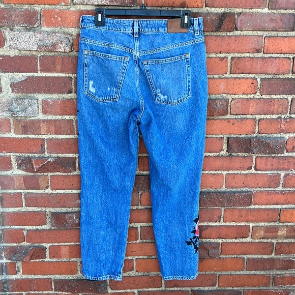 H&M LOGG Floral Embroidered Jeans - Picture 4 of 8